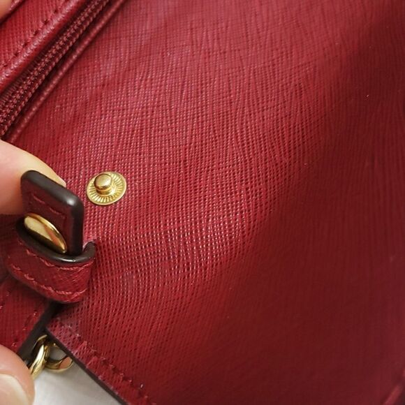 Michael Kors Crossbody Wallet Great Used Condition - Picture 8 of 11